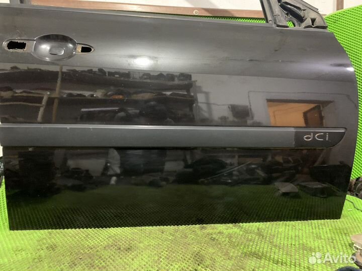 Дверь передняя правая Renault Megane 2 универсал
