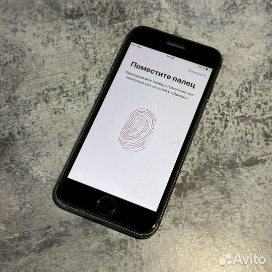 iPhone 8, 64 ГБ