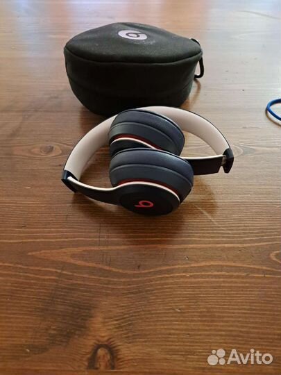 Беспроводные наушники