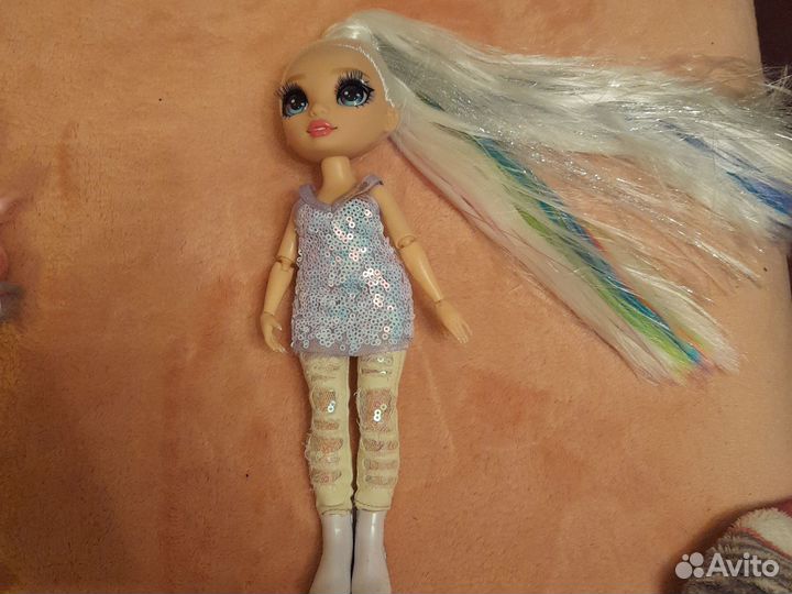 Кукла рейнбоу хай Амайя