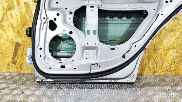 Дверь задняя правая Mercedes C W203 2003 Б\У