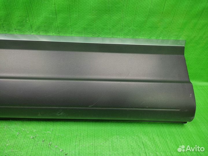 Накладка передней левой двери + хром Tiguan 11-16