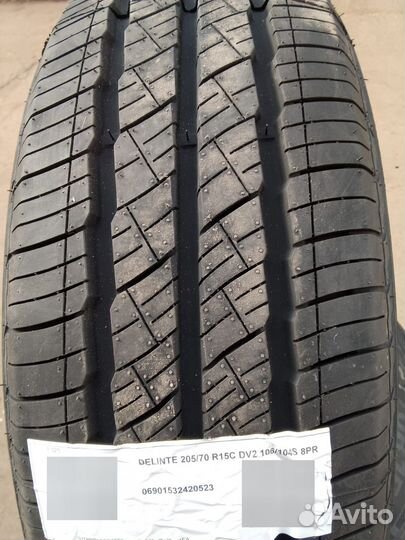 Delinte DV2 205/70 R15C 106S