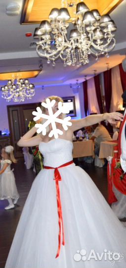 Свадебное платье