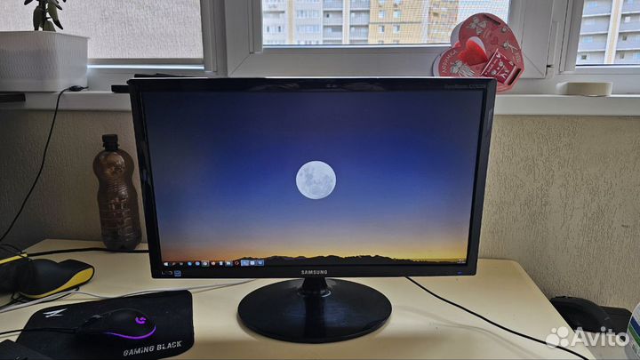 Монитор Samsung 22