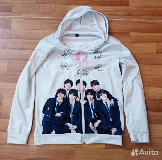 Толстовка с BTS