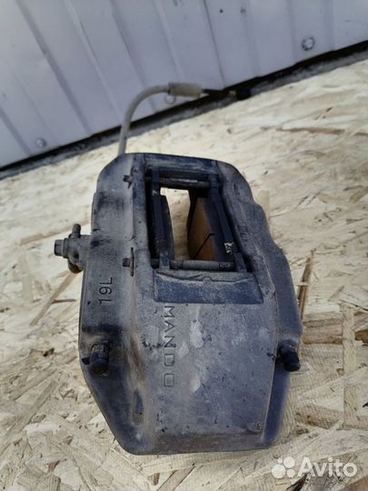 Суппорт передний левый Kia Quoris KH G8BE 2015