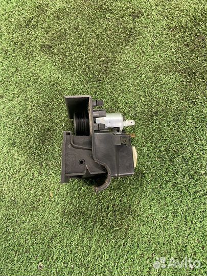 Пепельница Nissan Primera p12