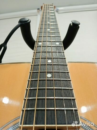 Акустическая гитара Дредноут