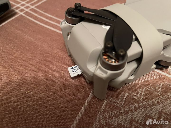 Квадрокоптер DJI mini 2 fly more combo