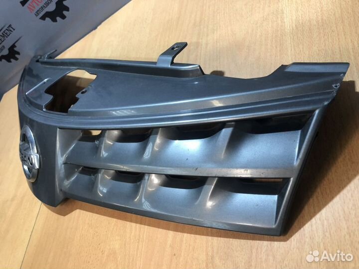 Решетка радиатора Nissan Note E11 (2005—2009)