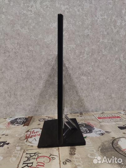 Монитор LG 22