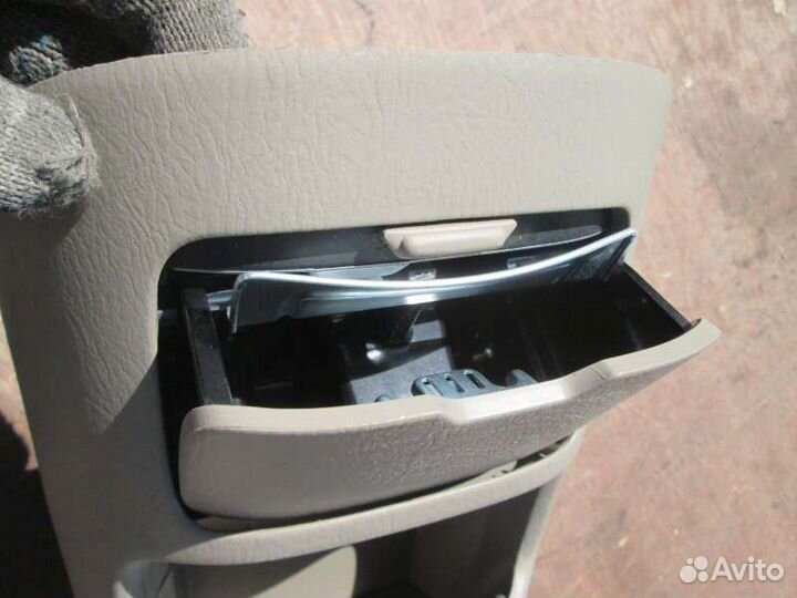 Пепельница Honda Odyssey RA6 F23A 2002/5