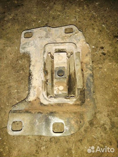 Подушка/опора МКПП Форд Фокус 2