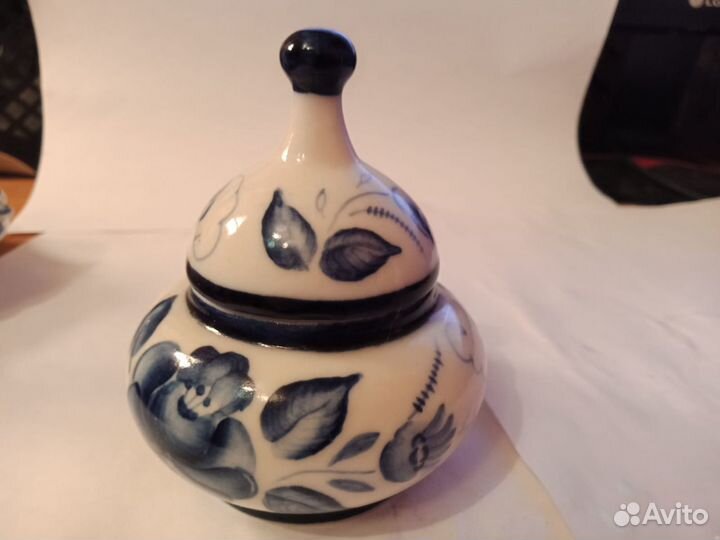 Икорница соусница гжель