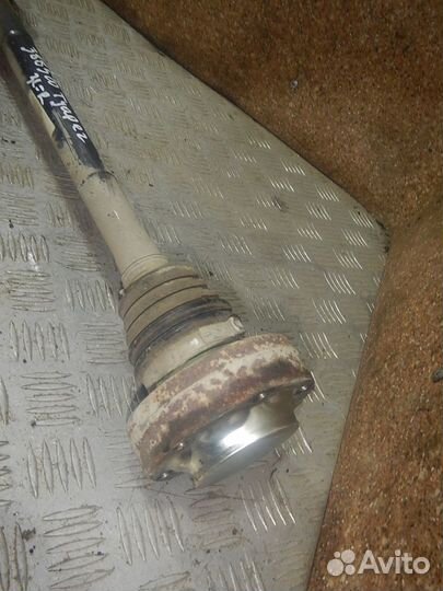 Полуось (привод в сборе) задняя левая, Volkswagen