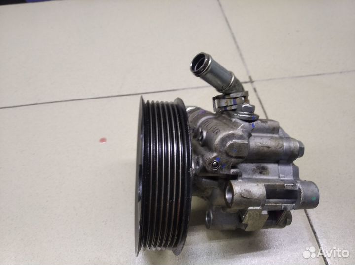 Насос гидроусилителя Hi Lux 2015