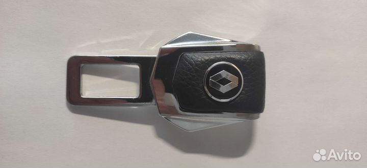 Заглушка для ремня безопасности