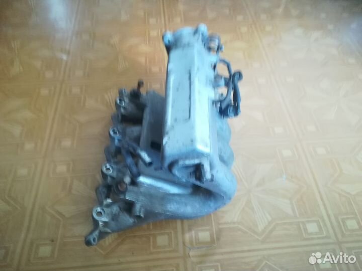 Впускной коллектор