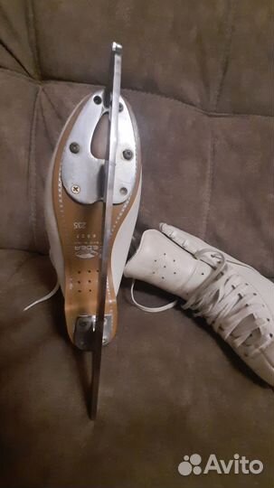 Продам коньки Edea Chorus 235 размер