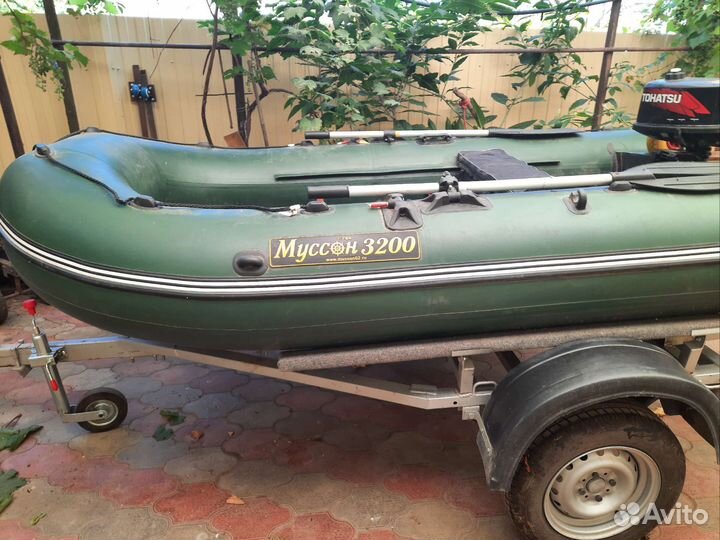 Лодка с мотором