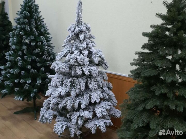 Елка заснеженная