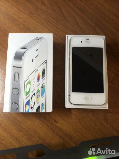 Телефон iPhone 4s