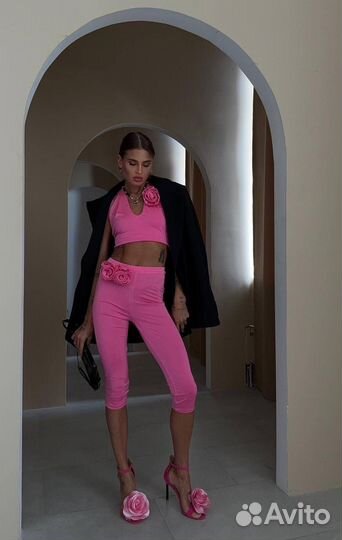 Костюм с цветками, 2 цвета