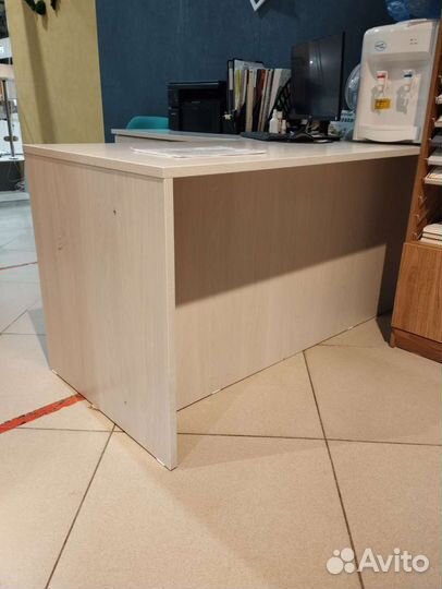Письменный стол и пенал бу