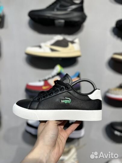 Кроссовки lacoste