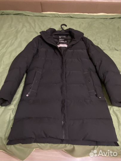 Удленённый пуховик