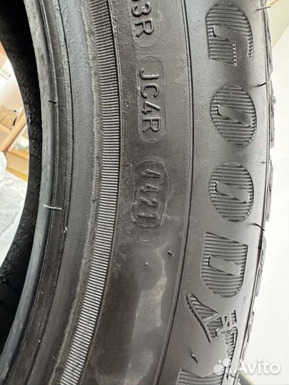 Goodyear UltraGrip Ice 2 215/55 R17