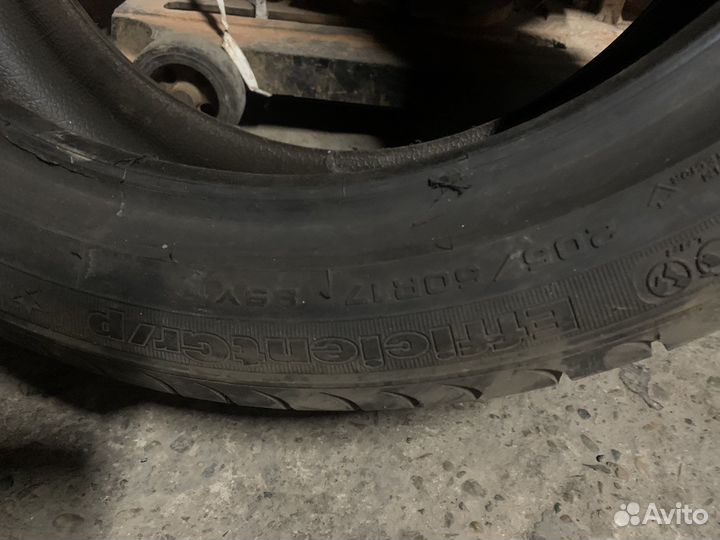Goodyear EfficientGrip 205/50 R17 89