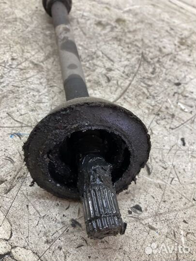 Привод передний правый Hyundai Accent