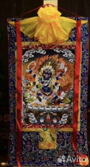 Тханка Будда в золоте