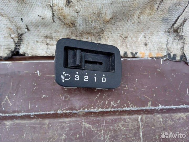 Кнопка корректора фар Газ Волга Сайберг (б/у)