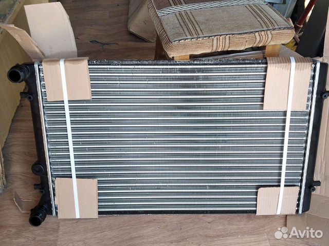 Wv голф 4 Bora с 98 г 1.4 -1.9 радитор