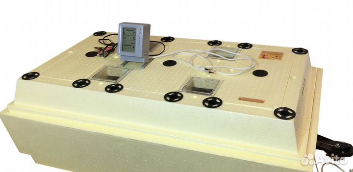 Инкубатор Золушка с ЖК 98 яиц,автоповорот, 220/12в