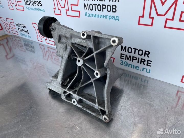 Кронштейн двигателя Mercedes Slk-Class R170