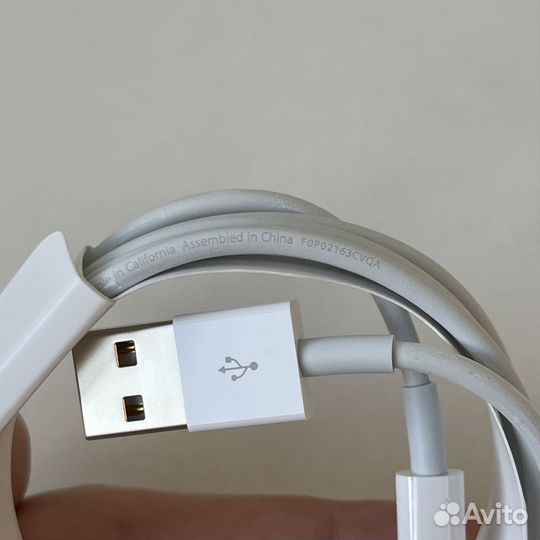 Новый USB - Lighting кабель (Apple)