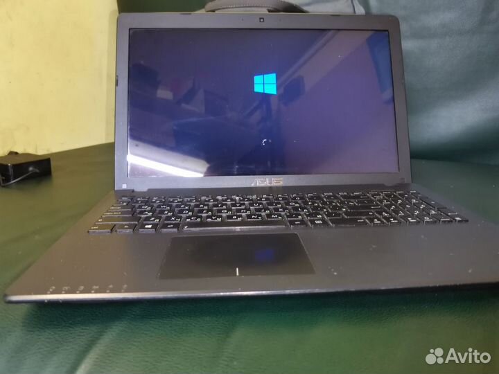 Ноутбук Asus x552c