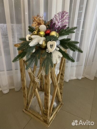 Фонарь деревянный