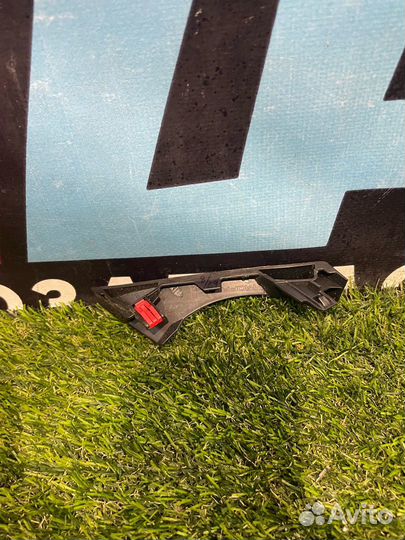 Декоративная накладка торпедо левая Fiat 124 2018