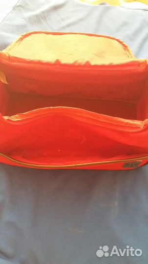 Сумочка для косметики и маникюра