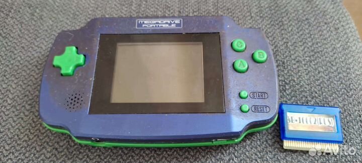 Портативная приставка sega