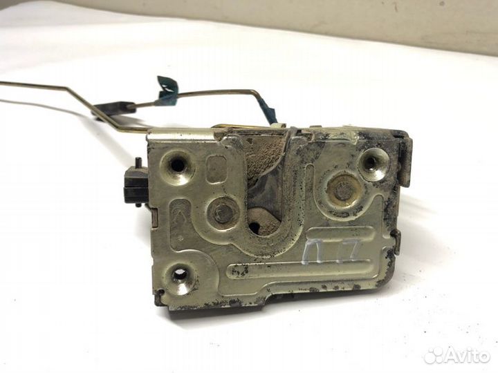 Замок двери передний правый Renault Logan 1 SR K7J