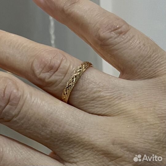 Кольцо обручальное 17,5 золото 585 вес 2,04