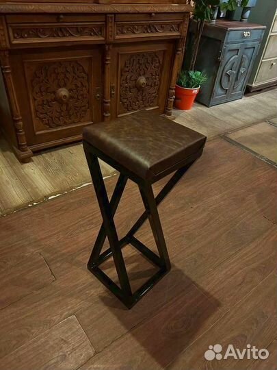 Барный стул