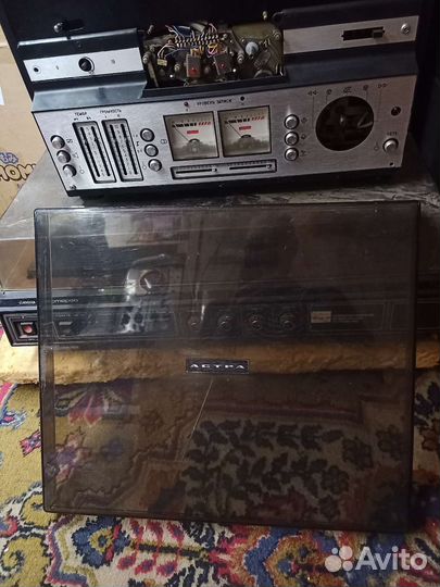 Катушечный магнитофон 