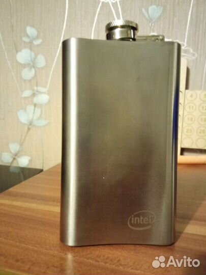 Фляжка 5oz Intel(есть 3штуки)